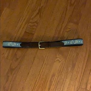 Vineyard vines belt
